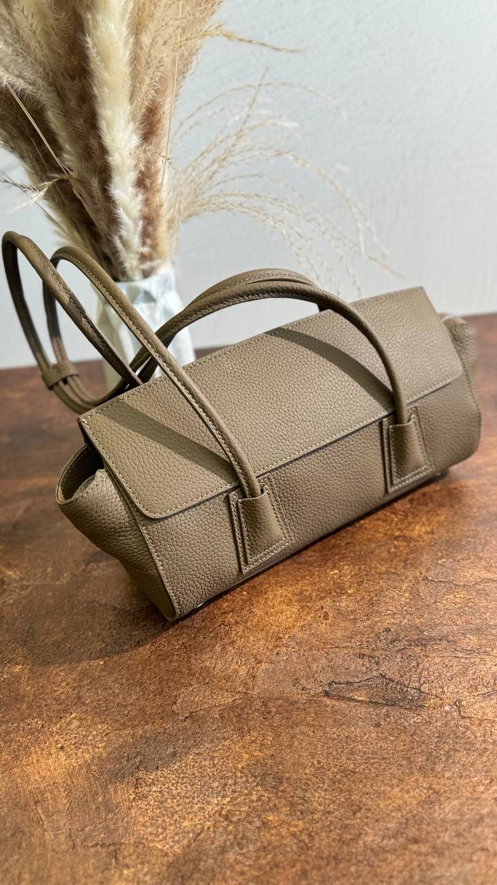 Elegance Bag – A Timeless Icon of Style