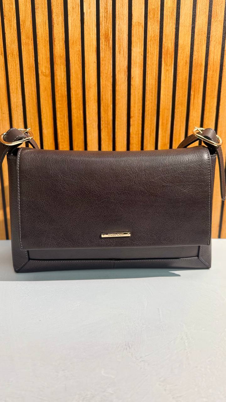 Genuine Turkish Leather Shoulder Bag for Business & Everyday Elegance