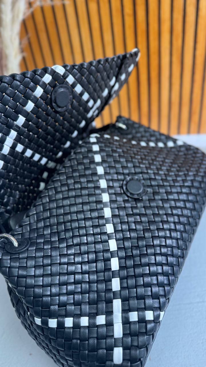 Handwoven Elegance – Genuine Leather Bag