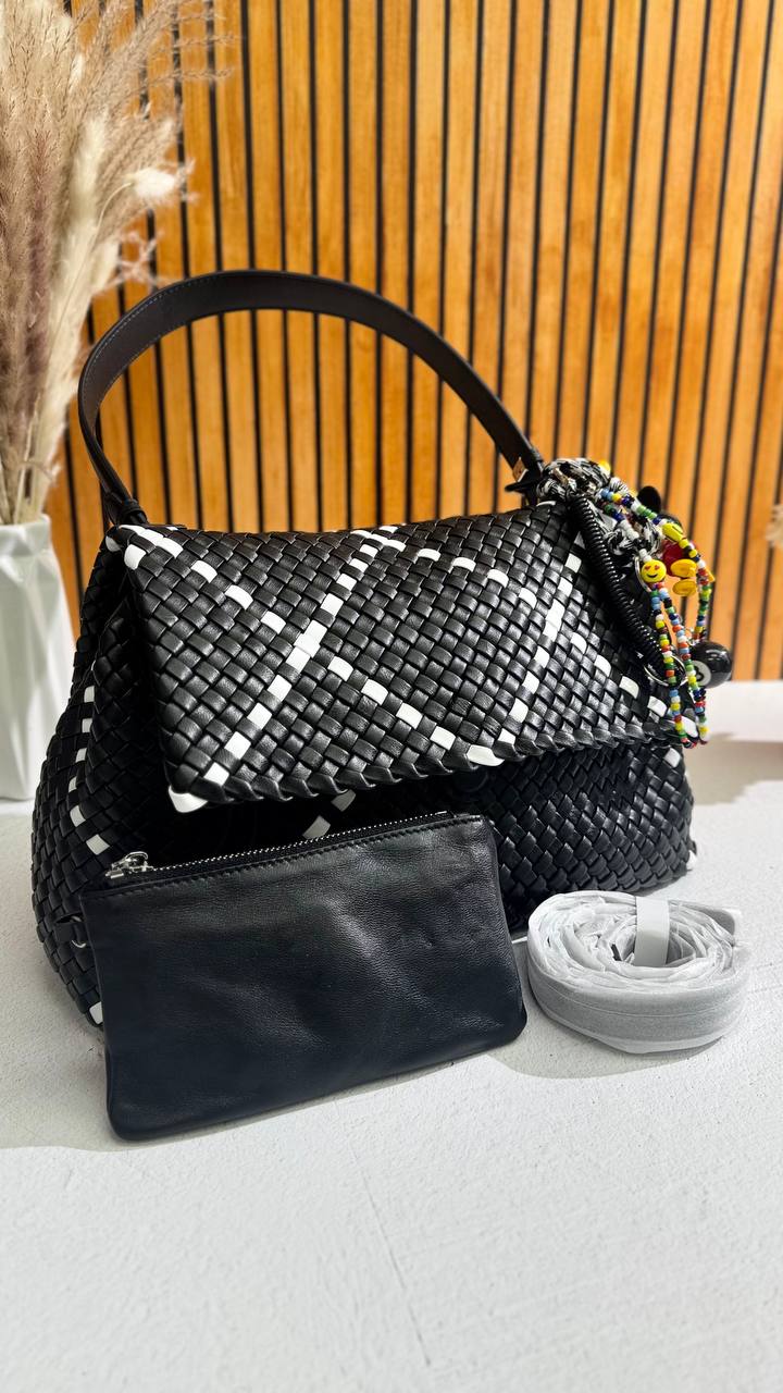 Handwoven Elegance – Genuine Leather Bag