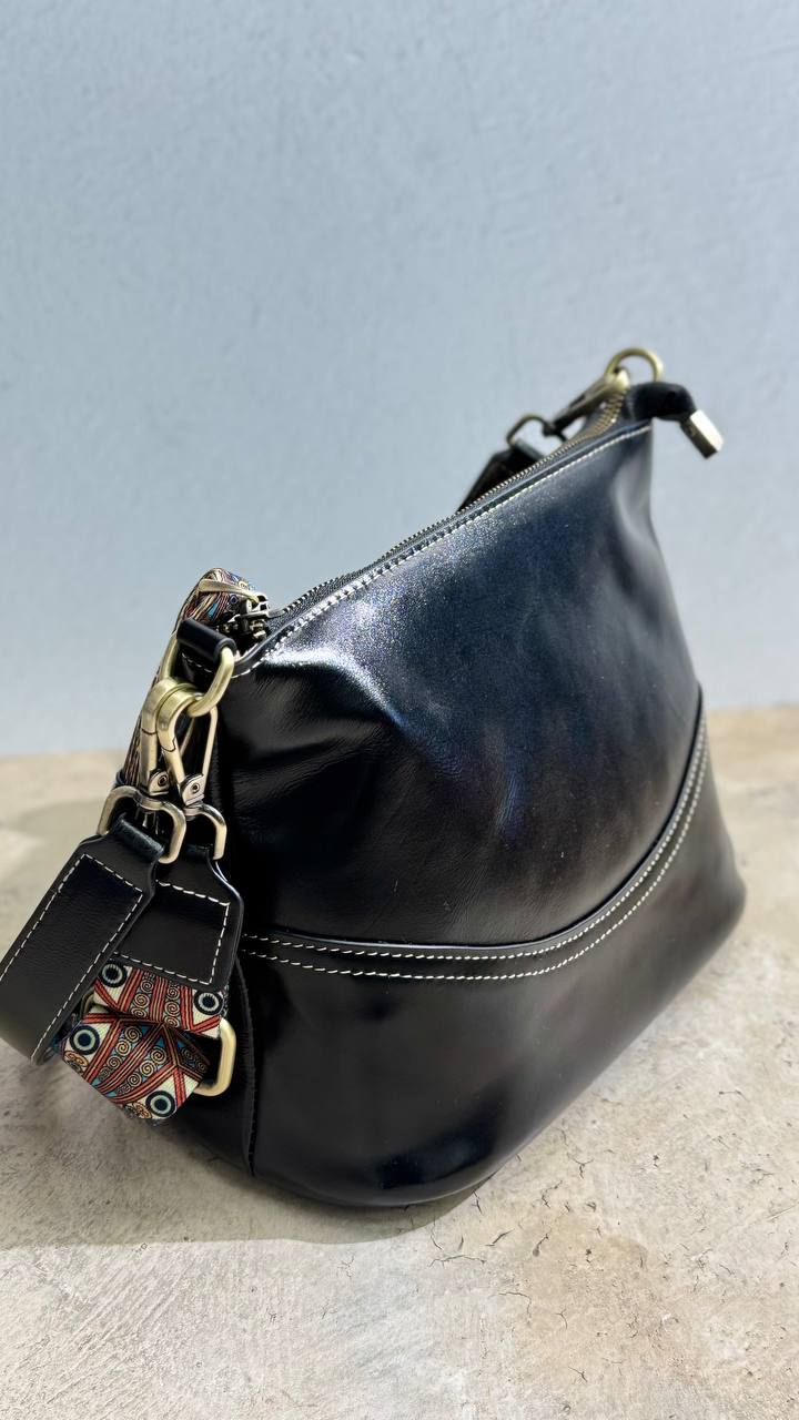 Aria — Stylish Bag for Everyday Elegance