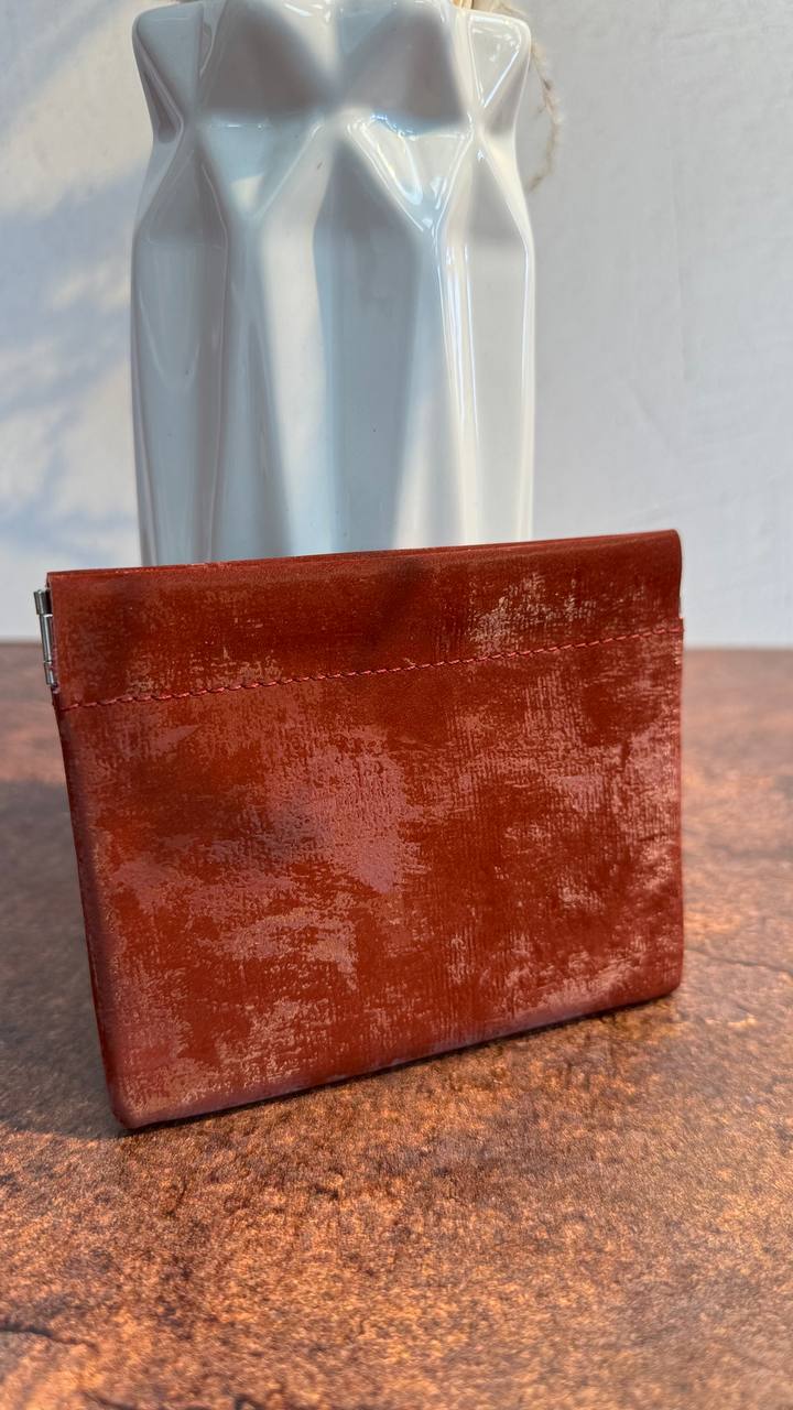 EliteSilk— Premium Card Holder