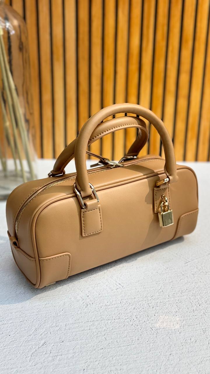 Elegant “Lock Charm” Genuine Leather Bag