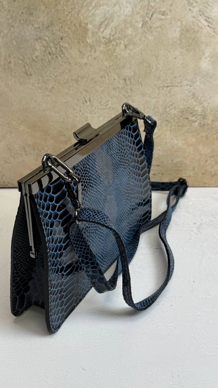 Italian Chic — genuine leather clutch bag