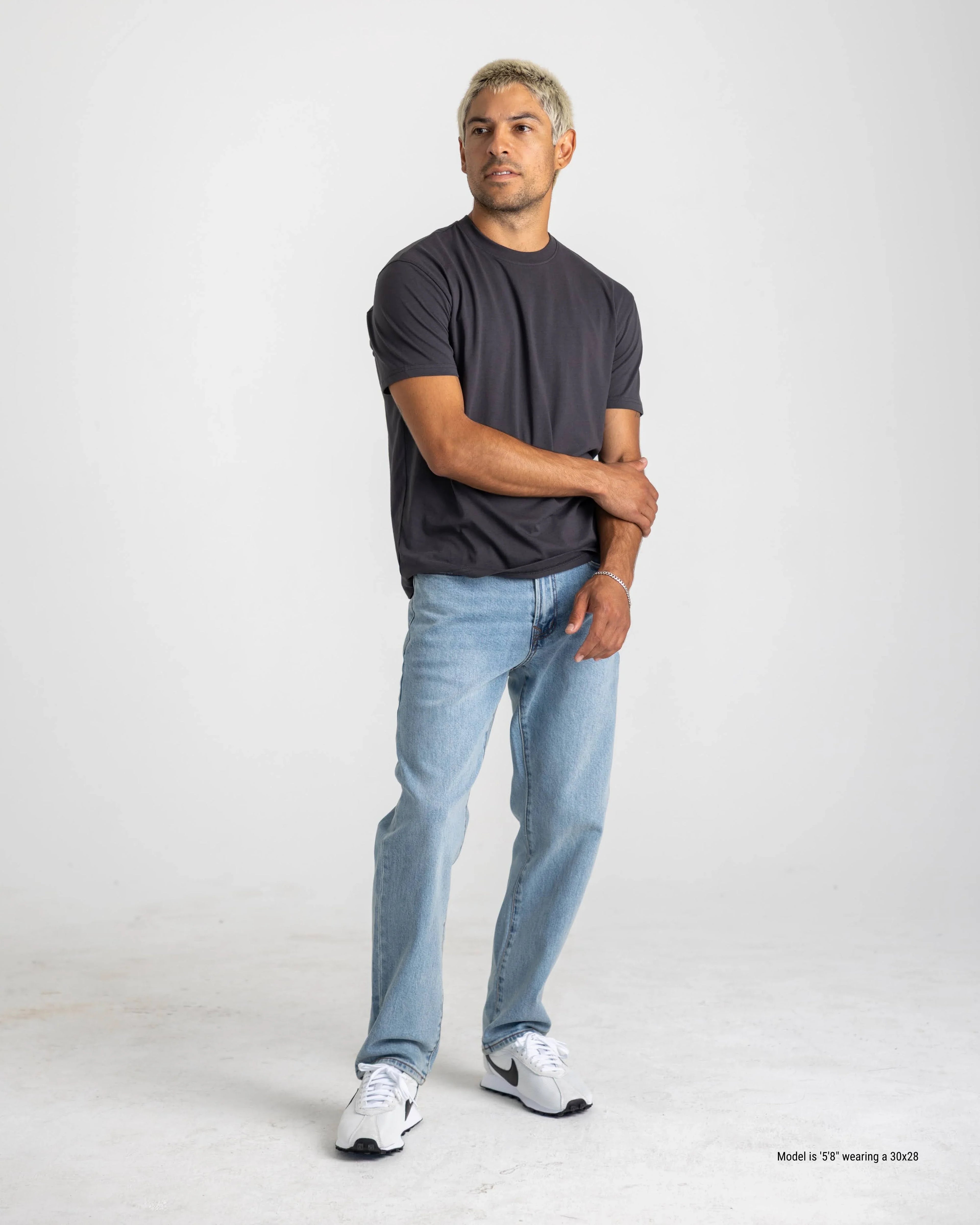 Relaxed Straight Jeans