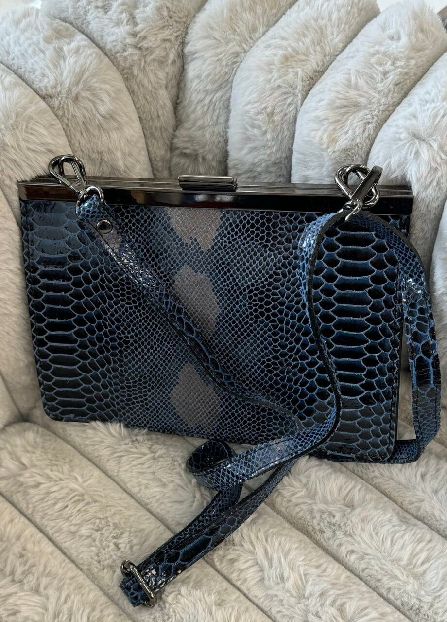 Italian Chic — genuine leather clutch bag