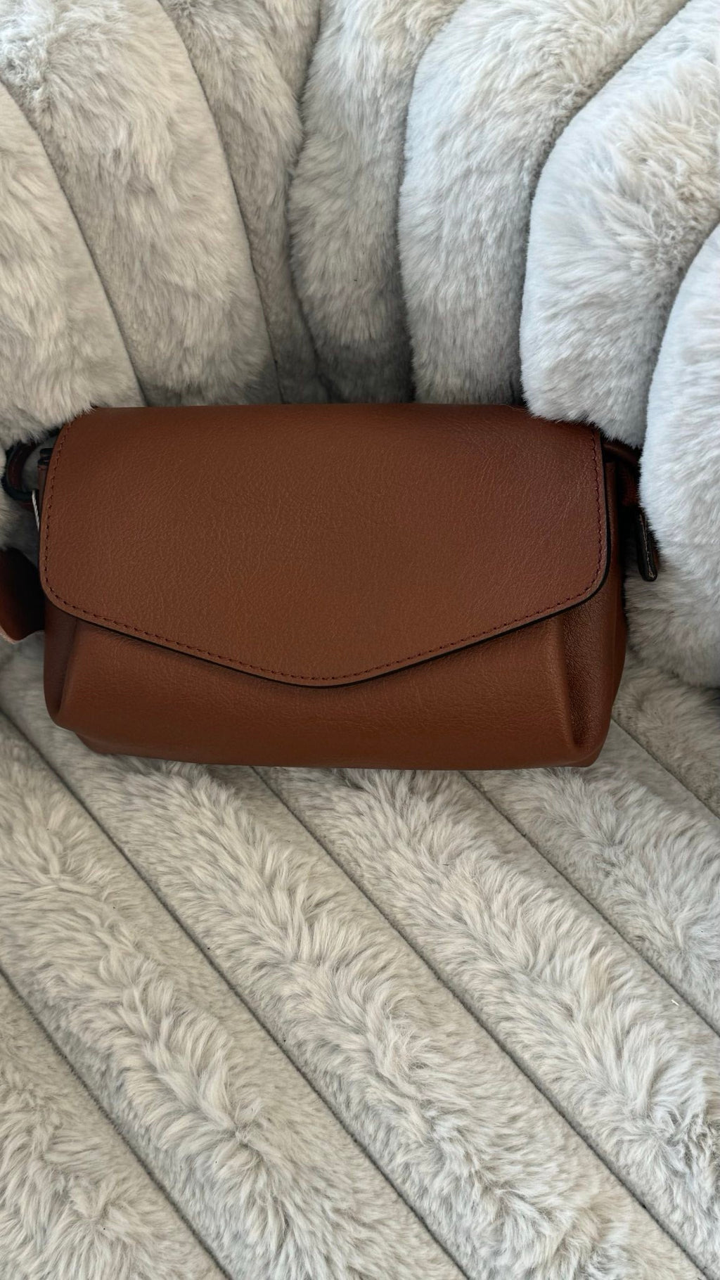 Elegance Clutch