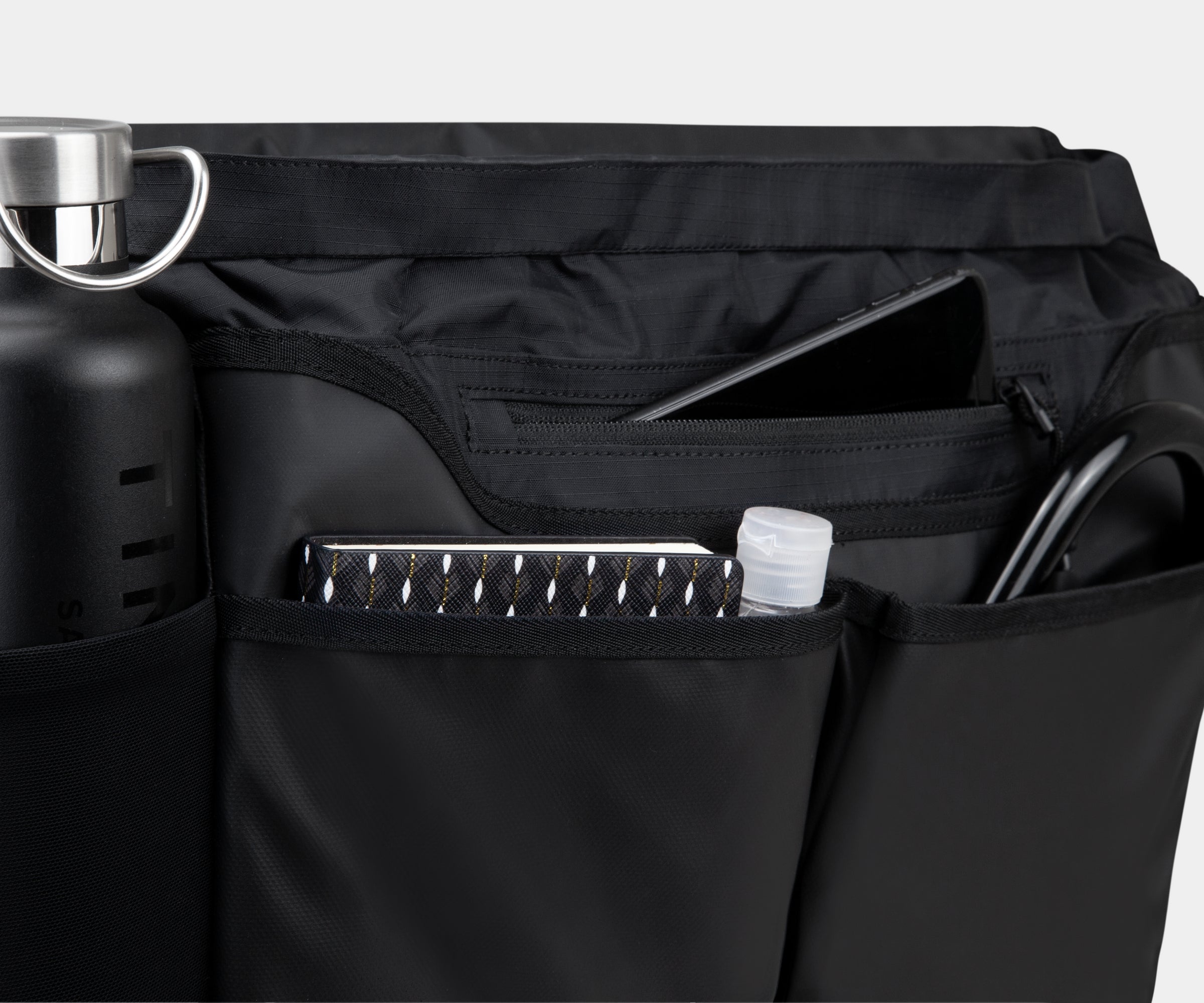 Especial Stash Messenger Bag