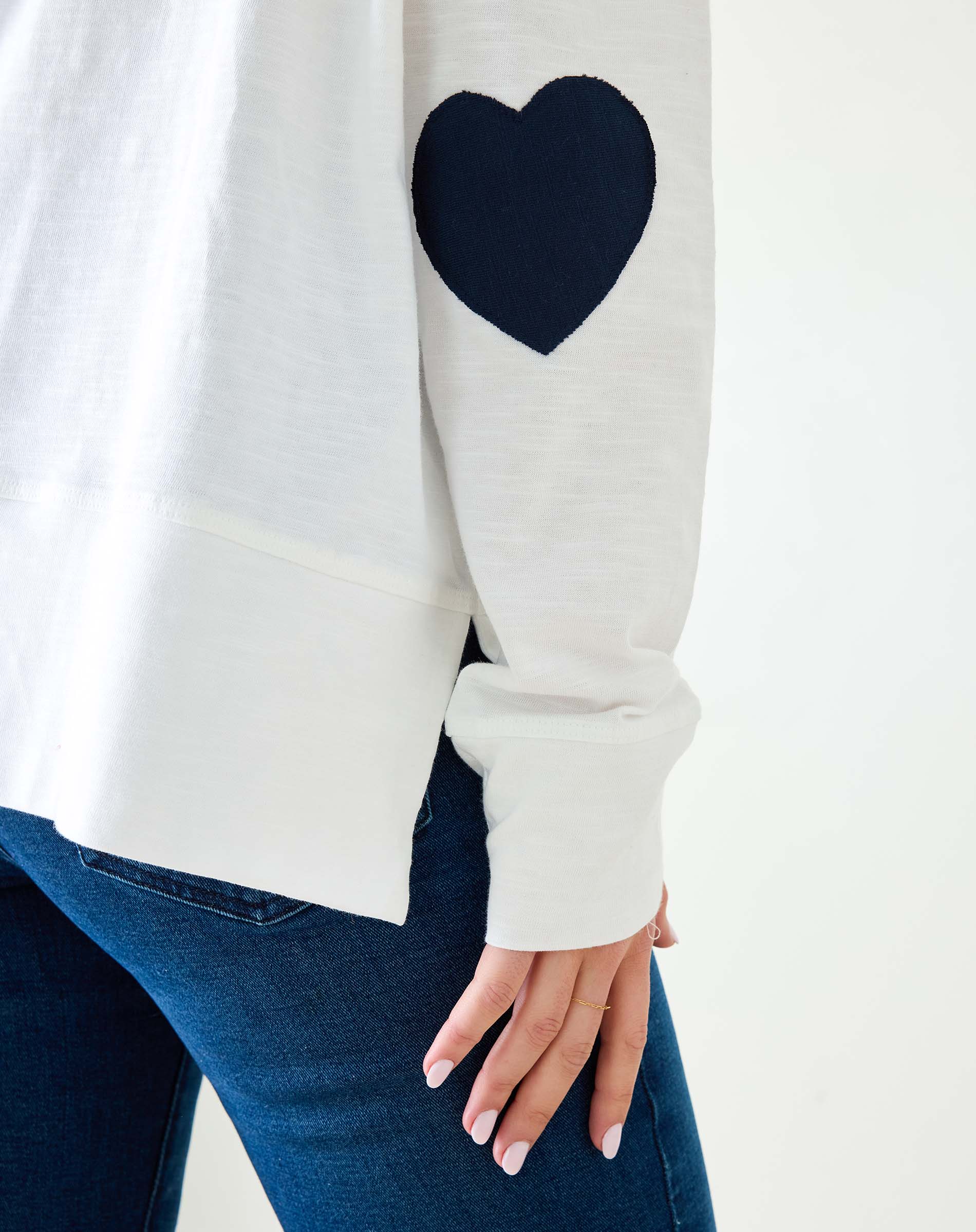 Amour Tee